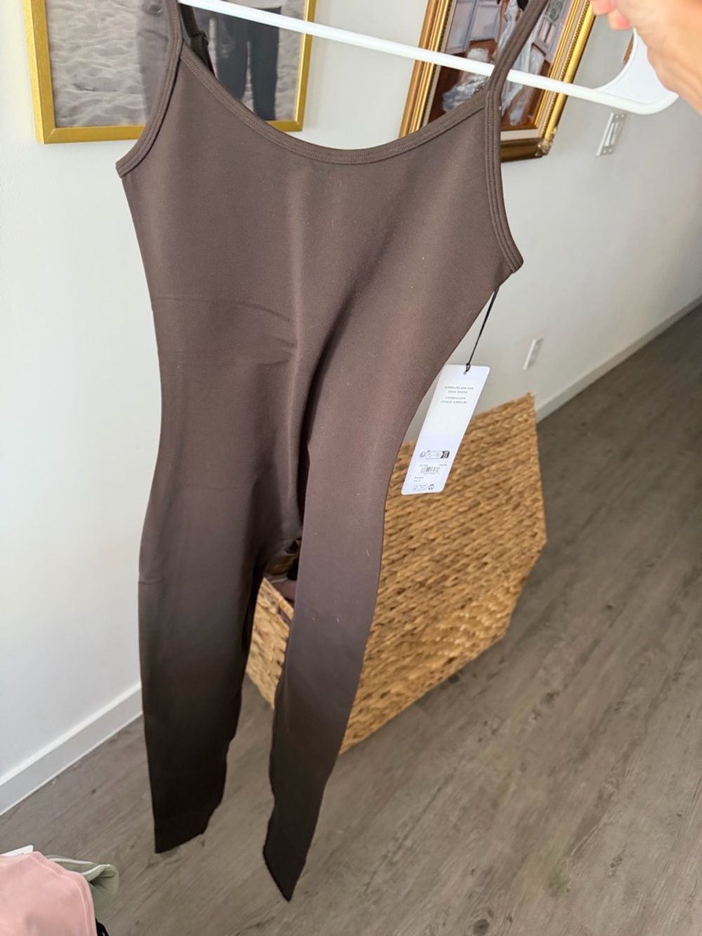 Airbrush one and done alo yoga onesie new with tags - Picture 4 of 6